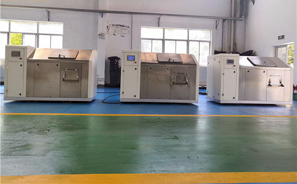 小型餐余小黄鸭福利导航设备